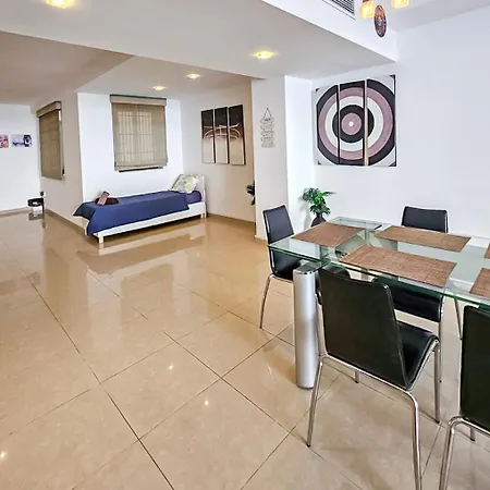 The Onyx - Sea View 5 *