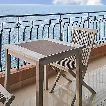Modern Seafront 3-bedroom With Spectacular Views Sliema