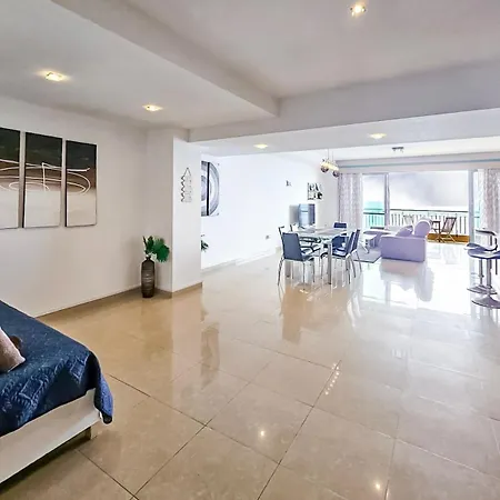 Modern Seafront 3-bedroom With Spectacular Views Appartement