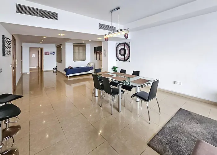 Modern Seafront 3-bedroom With Spectacular Views * Слима